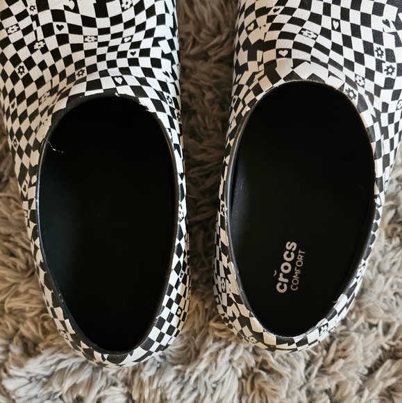 Checkered Working Croc Nursing Shoes - Picture 2 of 3